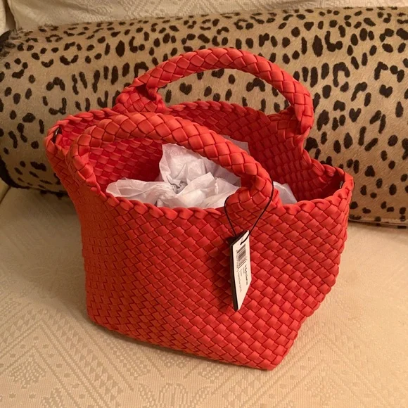 NWT Naghedi St Barths Small Tote Bonaire - Picture 1 of 4